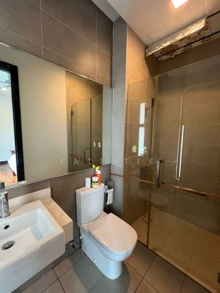 Rumah Banglo untuk Dijual di Leisure Farm (Gelang Patah) - Kate Tee - Bathroom - PropertyGuru.com.my