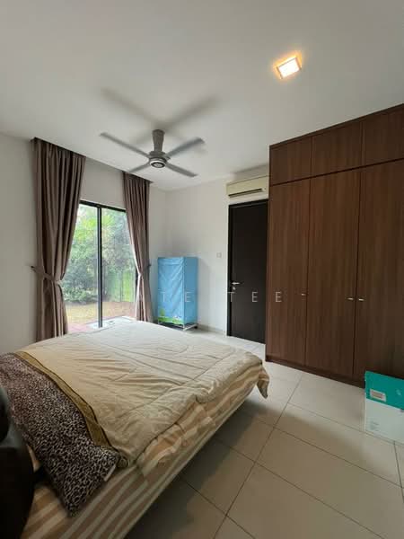 Rumah Banglo untuk Dijual di Leisure Farm (Gelang Patah) - Kate Tee - Bedroom - PropertyGuru.com.my