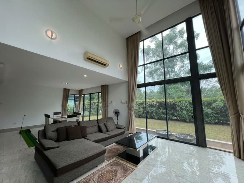 Rumah Banglo untuk Dijual di Leisure Farm (Gelang Patah) - Kate Tee - Living Room - PropertyGuru.com.my