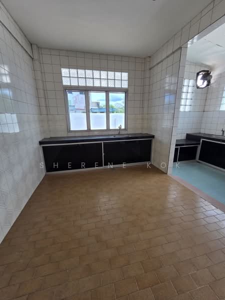 Rumah Banglo untuk Dijual di Taman Hui Sing (Kuching) - Sherene Kok - Kitchen - PropertyGuru.com.my