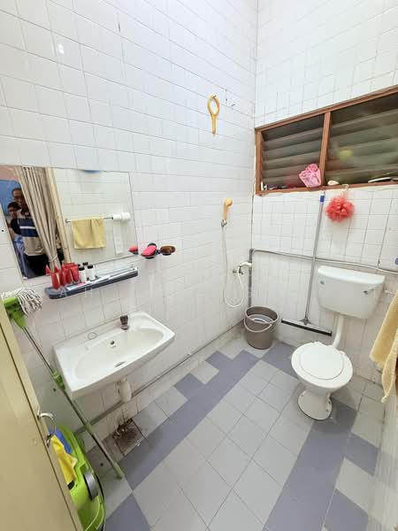 Rumah Berkembar untuk Dijual di Taman Bukit Jati (Klang) - SHAH REZA SASMAT - PropertyGuru.com.my