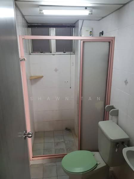 Kondominium untuk Dijual di Endah Villa - Shawn Tan - Bathroom - PropertyGuru.com.my