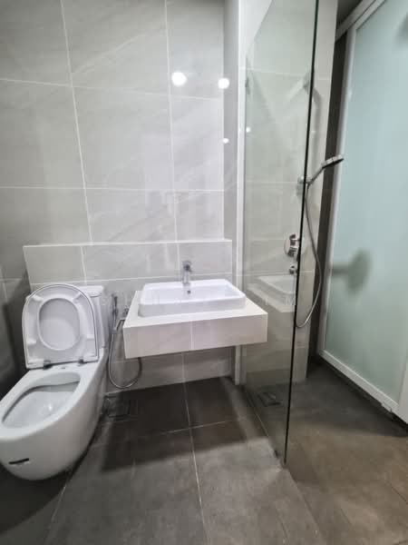 Condominium for Rent at Codrington Residence - Shuyi Lim - Bathroom - PropertyGuru.com.my