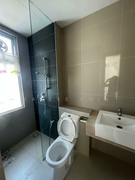 Pangsapuri untuk Dijual di Desa Green - Vaness Chin - Bathroom - PropertyGuru.com.my