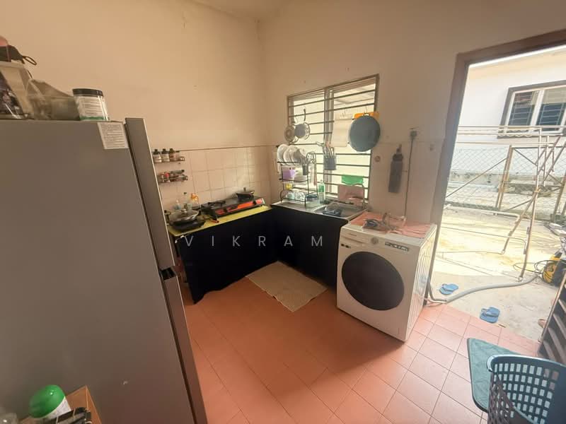 2-storey Terraced House for Sale in Saujana Rawang (Rawang) - Vikram . - Kitchen - PropertyGuru.com.my