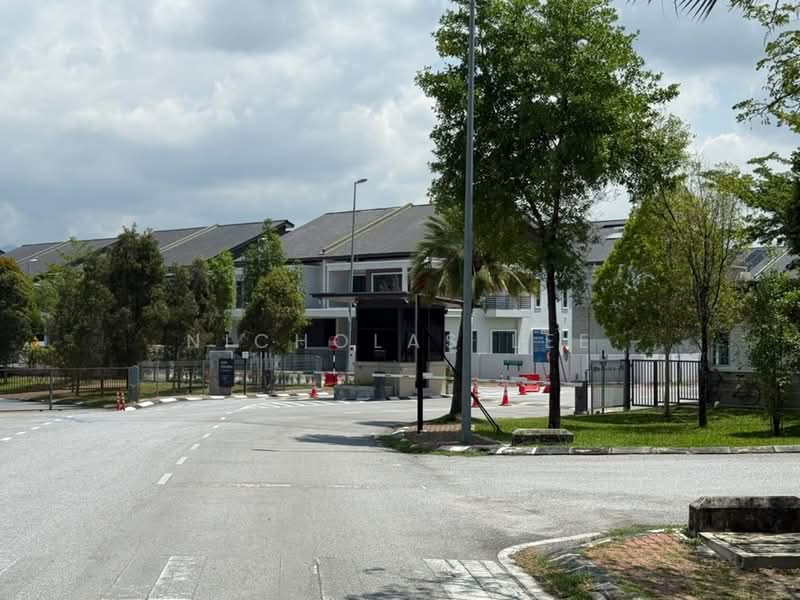 Rumah Berkembar untuk Dijual di Bandar Seri Botani (Ipoh) - Nicholas Lee - Exterior - PropertyGuru.com.my