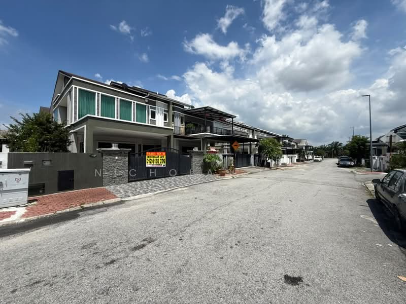 Rumah Berkembar untuk Dijual di Bandar Seri Botani (Ipoh) - Nicholas Lee - Exterior - PropertyGuru.com.my