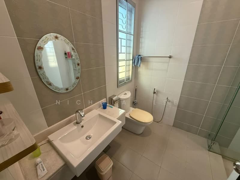 Rumah Berkembar untuk Dijual di Bandar Seri Botani (Ipoh) - Nicholas Lee - Bathroom - PropertyGuru.com.my