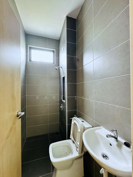 Cluster House for Sale in Taman Mount Austin (Tebrau) - Karl Lim - Bathroom - PropertyGuru.com.my