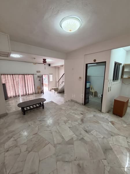 Rumah Teres 2-Tingkat untuk Disewa di Sungai Long (Bandar Sungai Long) - Kent Chong - Living Room - PropertyGuru.com.my