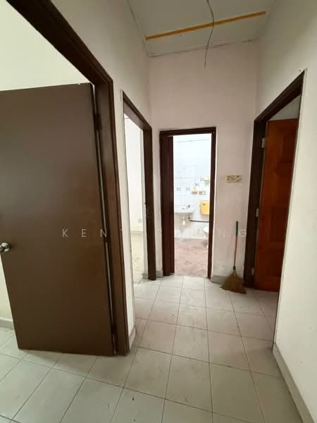 Rumah Teres 2-Tingkat untuk Disewa di Sungai Long (Bandar Sungai Long) - Kent Chong - Corridor - PropertyGuru.com.my