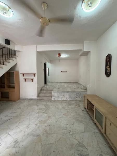 Rumah Teres 2-Tingkat untuk Disewa di Sungai Long (Bandar Sungai Long) - Kent Chong - Living Room - PropertyGuru.com.my
