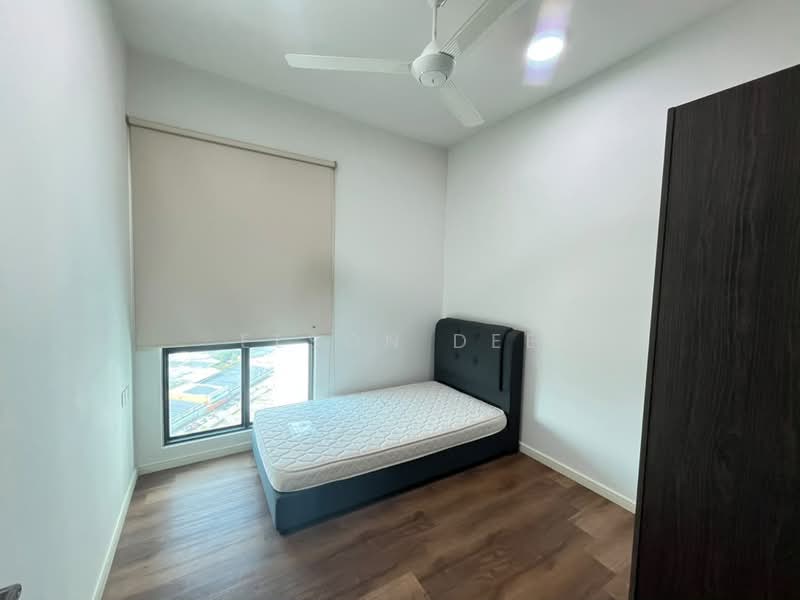 Servis Apartment untuk Disewa di Suasana @ Utropolis - Elson Dee - Bedroom - PropertyGuru.com.my