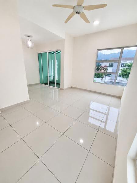 Semi-Detached House for Sale in Gelugor (Penang) - Enoch Tiu - Living Room - PropertyGuru.com.my