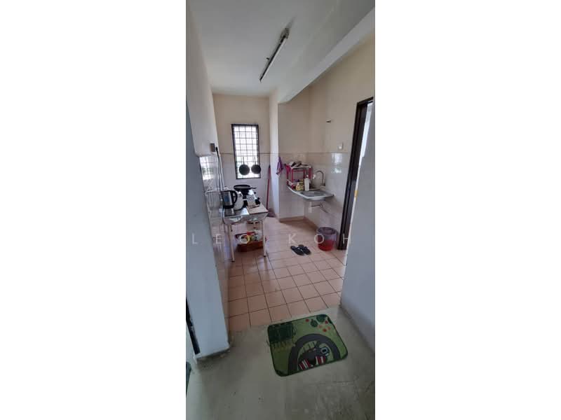 Pangsapuri untuk Disewa di Pangsapuri Permai - Leo Koh - Kitchen - PropertyGuru.com.my