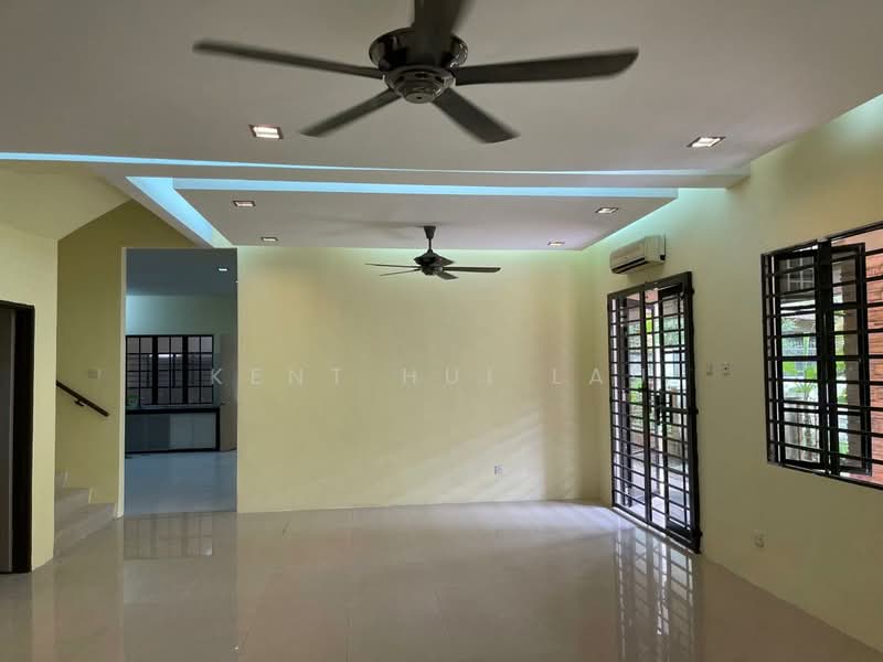 Semi-Detached House for Sale in Bandar Nusaputra (Puchong) - KENT HUI LAU - Living Room - PropertyGuru.com.my