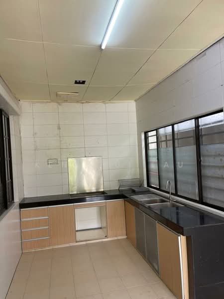 Semi-Detached House for Sale in Bandar Nusaputra (Puchong) - KENT HUI LAU - Kitchen - PropertyGuru.com.my