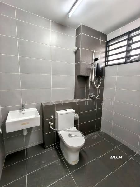Rumah Teres 2-Tingkat untuk Disewa di Kota Bayuemas (Klang) - Mason Chiah - Bathroom - PropertyGuru.com.my