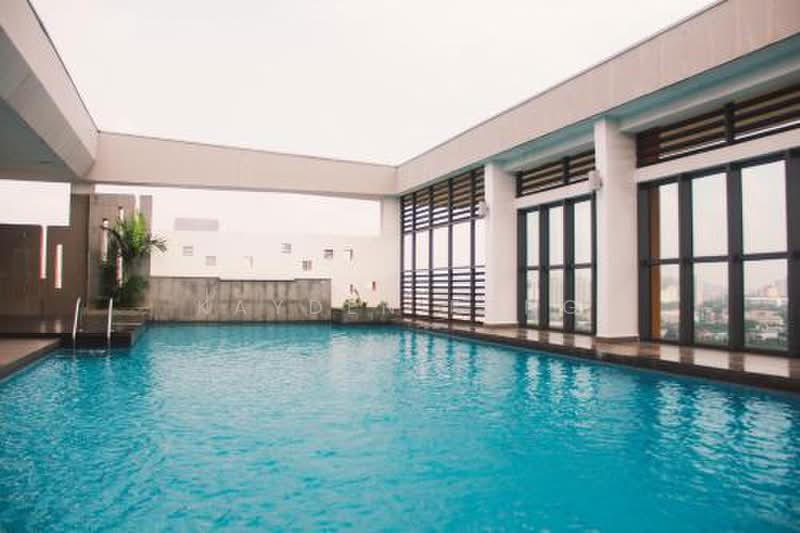 Servis Apartment untuk Disewa di PJ5 Soho - Kayden Fong - Pool - PropertyGuru.com.my