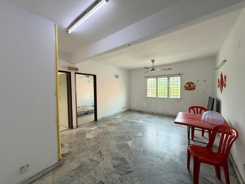 Rumah Flat untuk Dijual di Rajawali Apartment - SK Luk - Interior - PropertyGuru.com.my