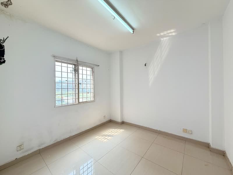 Rumah Flat untuk Dijual di Rajawali Apartment - SK Luk - Interior - PropertyGuru.com.my