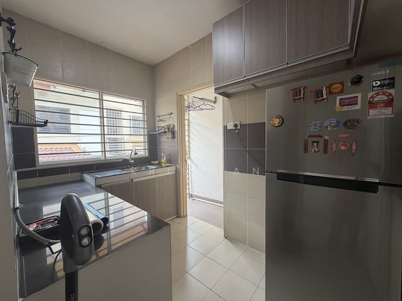 Townhouse for Rent in Bandar Damai Perdana (Cheras) - Kris Tan - Kitchen - PropertyGuru.com.my