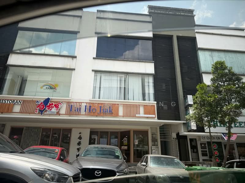 Shop for Rent in Taman Bukit Serdang (Seri Kembangan) - Alfred Long - PropertyGuru.com.my