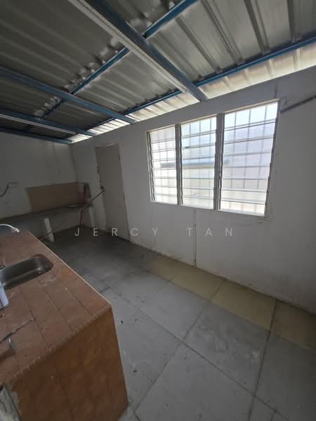 Semi-Detached House for Sale in Taman United (Jalan Klang Lama (Old Klang Road)) - Jercy Tan - Kitchen - PropertyGuru.com.my