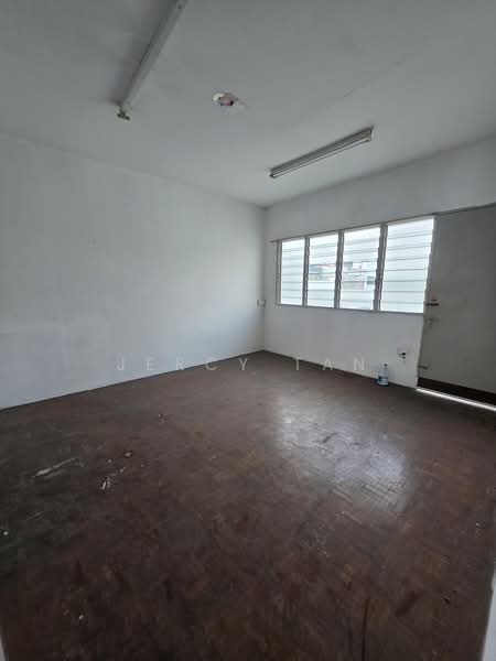 Semi-Detached House for Sale in Taman United (Jalan Klang Lama (Old Klang Road)) - Jercy Tan - Interior - PropertyGuru.com.my
