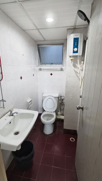 Kondominium untuk Dijual di N-Park Condominium - Elson Dee - Bathroom - PropertyGuru.com.my