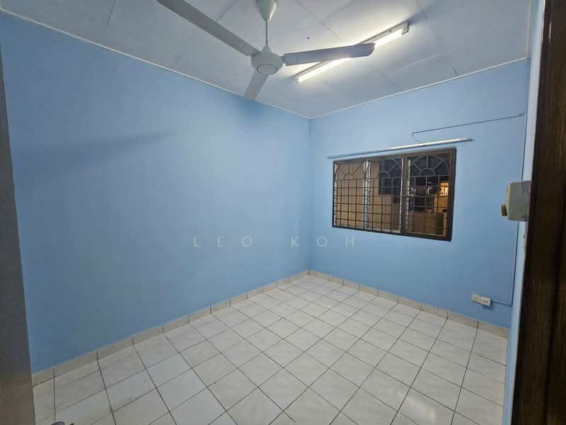 Rumah Teres 2 Tingkat untuk Disewa di Bandar Putra Permai (Seri Kembangan) - Leo Koh - Interior - PropertyGuru.com.my