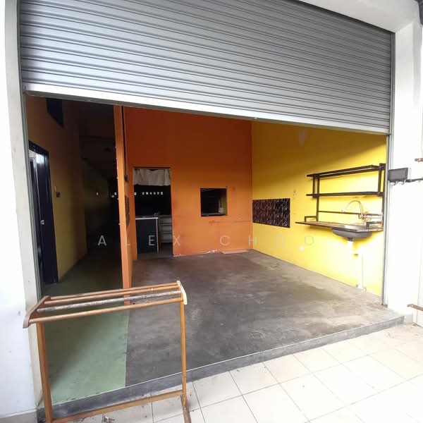 Shop for Rent in Kampung Pulau Meranti (Puchong) - Alex Choo - Interior - PropertyGuru.com.my