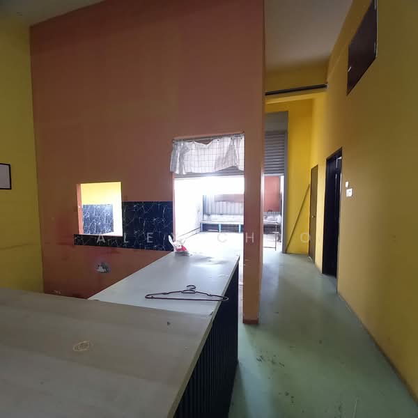 Shop for Rent in Kampung Pulau Meranti (Puchong) - Alex Choo - Interior - PropertyGuru.com.my