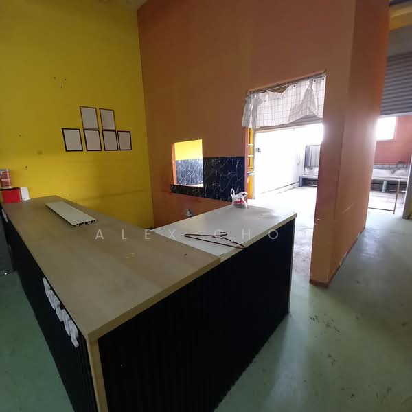 Shop for Rent in Kampung Pulau Meranti (Puchong) - Alex Choo - Interior - PropertyGuru.com.my