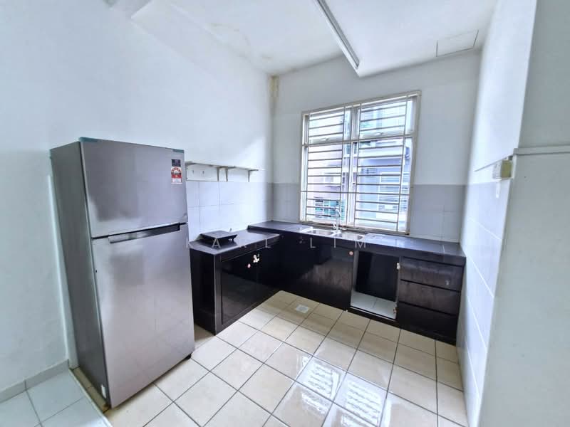 Rumah Teres 2-Tingkat untuk Dijual di Taman Desa Tebrau (Tebrau) - Karl Lim - Kitchen - PropertyGuru.com.my