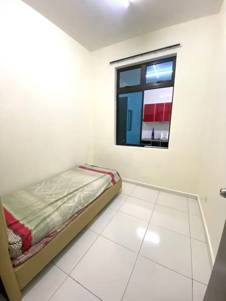 Servis Apartment untuk Disewa di Sky Gardens Residences - Alex How - Bedroom - PropertyGuru.com.my