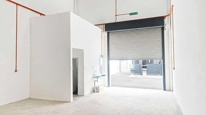 Shop / Office for Rent in Taman Industri Jaya (Skudai) - James Lim - Interior - PropertyGuru.com.my