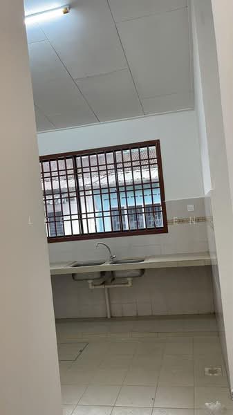 Rumah Teres 1 Tingkat untuk Dijual di Taman Sentosa (Johor Bahru) - Lee Qiu Wen - Kitchen - PropertyGuru.com.my