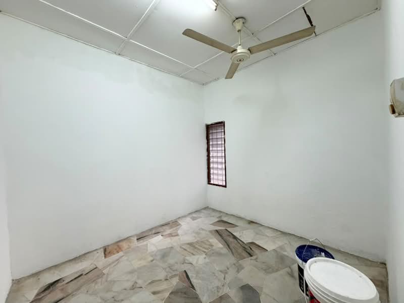 Rumah Teres 1.5 Tingkat untuk Dijual di Taman Garing Jaya (Rawang) - SK Luk - Interior - PropertyGuru.com.my