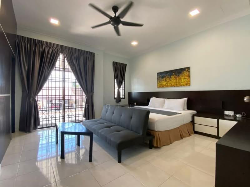 2-storey Terraced House for Rent in Taman Century (Johor Bahru) - Lee Qiu Wen - Bedroom - PropertyGuru.com.my