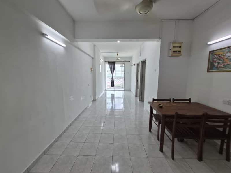 Pangsapuri untuk Disewa di BJ Court Apartment - Shuyi Lim - Corridor - PropertyGuru.com.my
