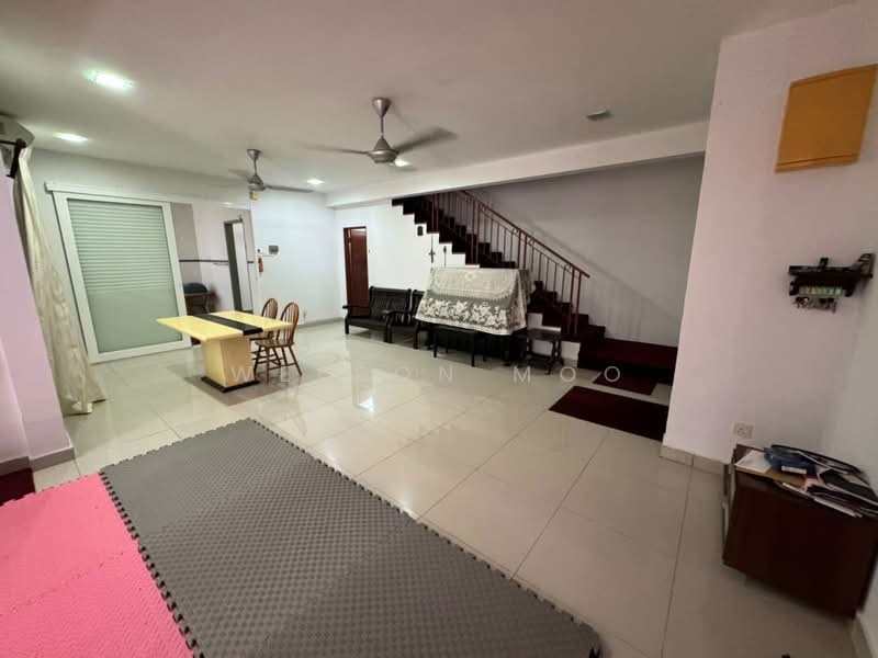 2-storey Terraced House for Sale in Taman Sierra Ukay (Ulu Kelang) - Welson Moo - Living Room - PropertyGuru.com.my