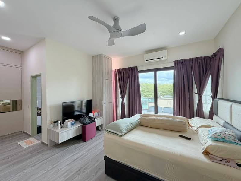 Cluster House for Sale in Taman Nusa Bestari (Iskandar Puteri (Nusajaya)) - Lee Qiu Wen - Bedroom - PropertyGuru.com.my