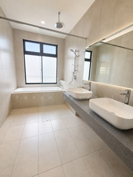 Semi-Detached House for Sale in Elmina (Shah Alam) - Farah Iryanti - Bathroom - PropertyGuru.com.my