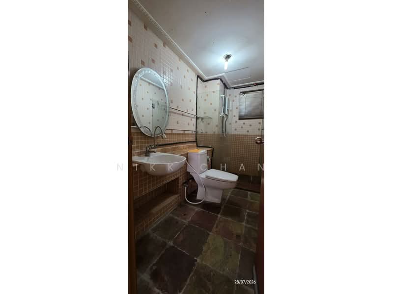 Condominium for Sale at Bayu Tasik 1 - Nikk Chan - Bathroom - PropertyGuru.com.my