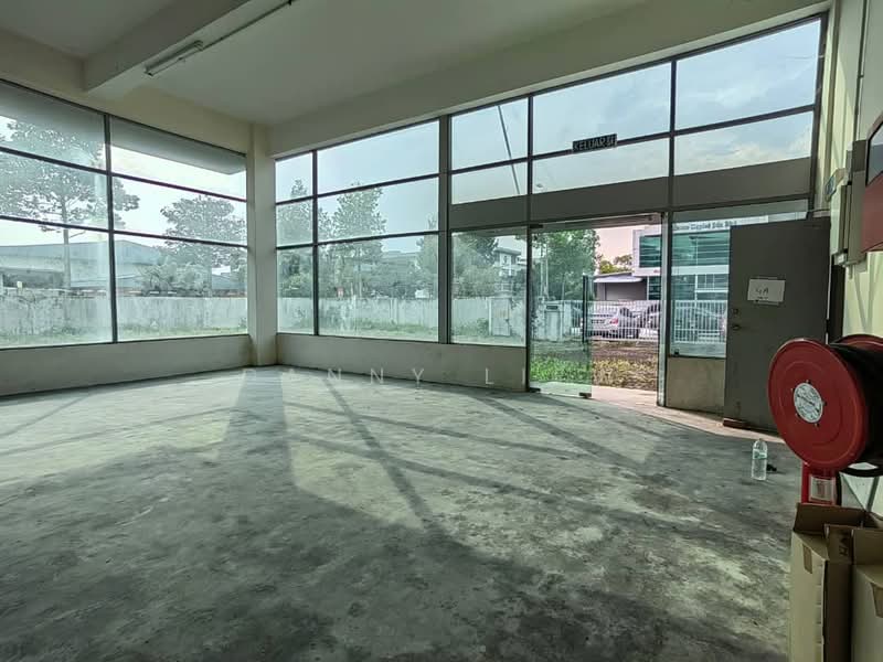 Factory for Rent in Taman Perindustrian Kinrara (Bandar Kinrara) - Danny Liew - Entrance - PropertyGuru.com.my