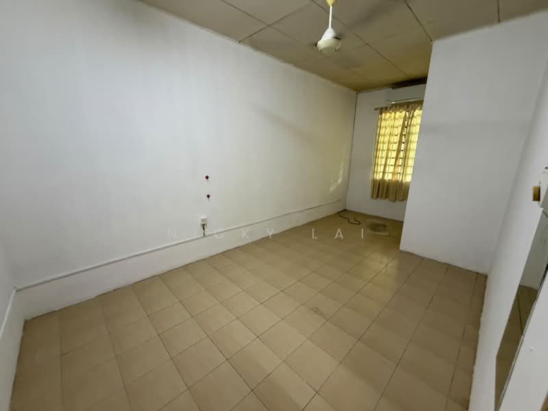 Terraced House for Sale in Bandar Country Homes (Rawang) - Nicky Lai - Interior - PropertyGuru.com.my