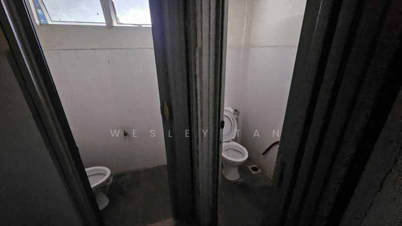 Kilang untuk Disewa di Masjid Tanah (Melaka) - Wesley Tan - Bathroom - PropertyGuru.com.my