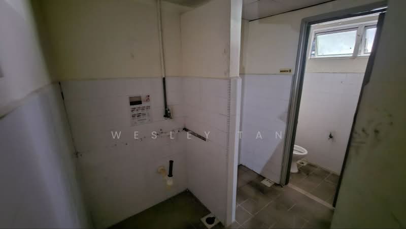 Kilang untuk Disewa di Masjid Tanah (Melaka) - Wesley Tan - Bathroom - PropertyGuru.com.my