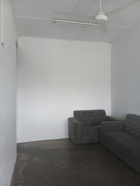 Rumah Teres 1 Tingkat untuk Disewa di Kulim (Kedah) - Sanggaran Muniandy - Living Room - PropertyGuru.com.my